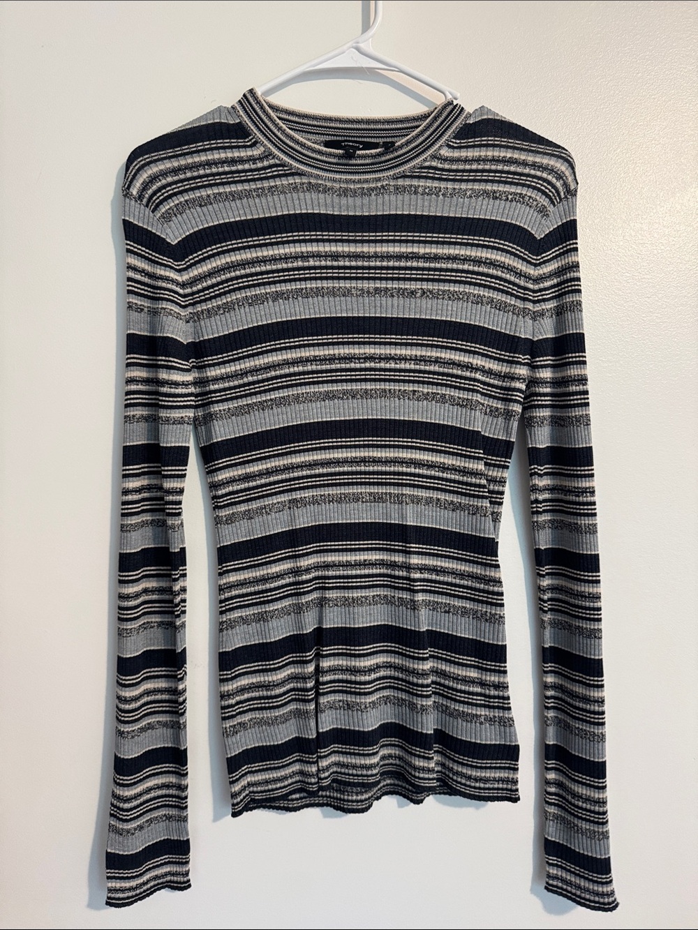 Theory Striped Rib-Knit Long-Sleeve Top - Picture 4 of 6